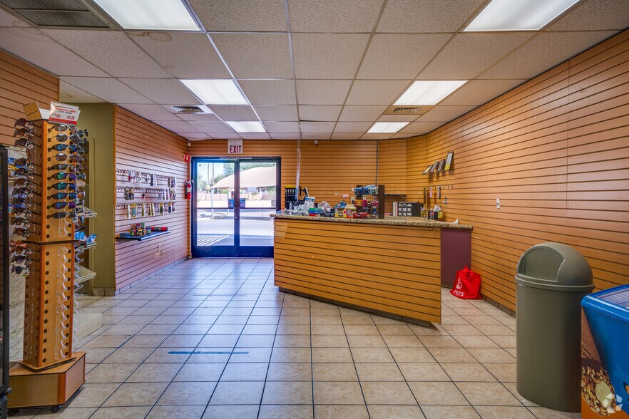 More Photos Of 5690 W Peoria Ave, Glendale Carwash For Sale