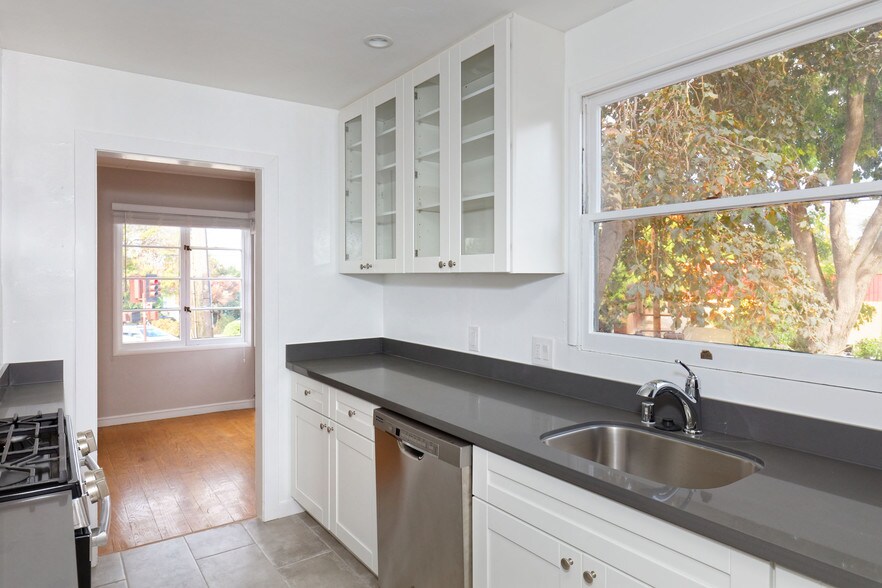 More Photos Of 1325 Sacramento St, Berkeley Apartments For Sale