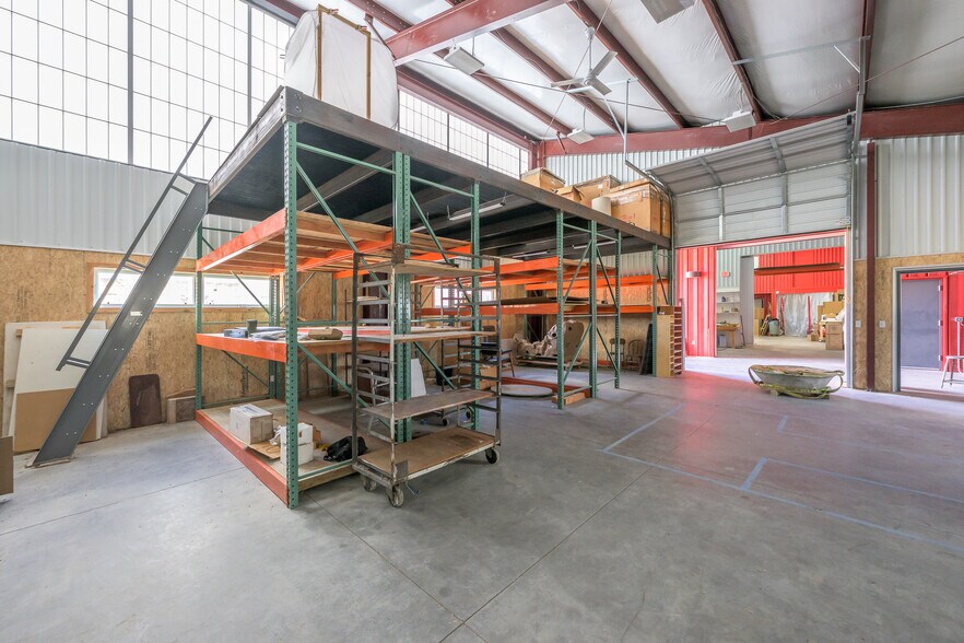 More Photos Of 78-90 Green St, Hudson Flex For Sale