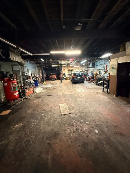 More Photos Of 330-32-34-36-38 E GIRARD AVE, Philadelphia Storefront Retail Residential For Sale