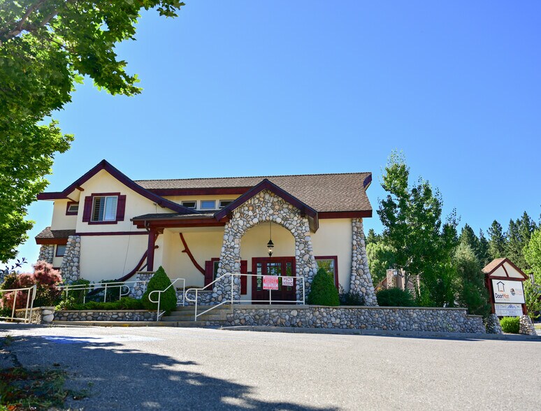 More Photos Of 42718 Moonridge Rd, Big Bear Lake Office For Sale