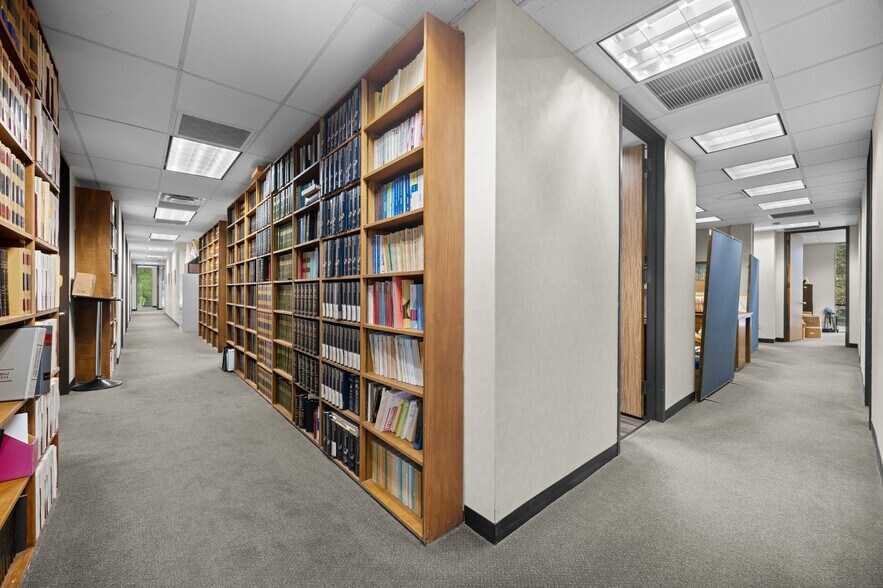 More Photos Of 1411 West Ave, Austin Office For Sale