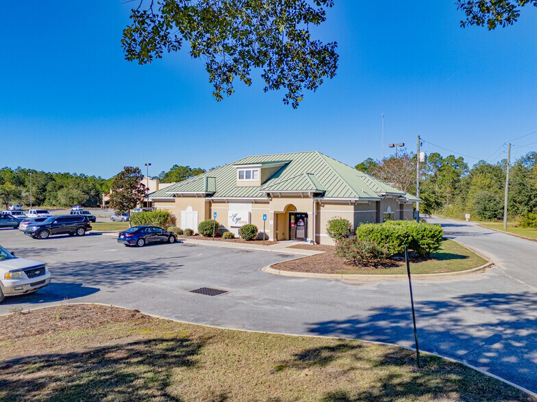 More Photos Of 1400 Main St, Chipley Medical For Sale