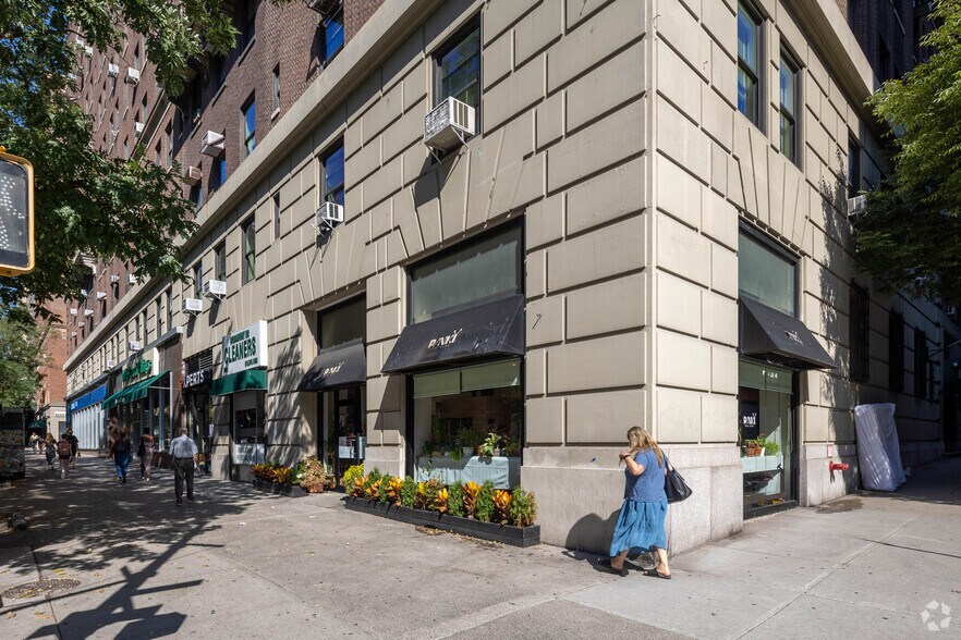 More Photos Of 2420-2438 Broadway, New York Apartments For Lease