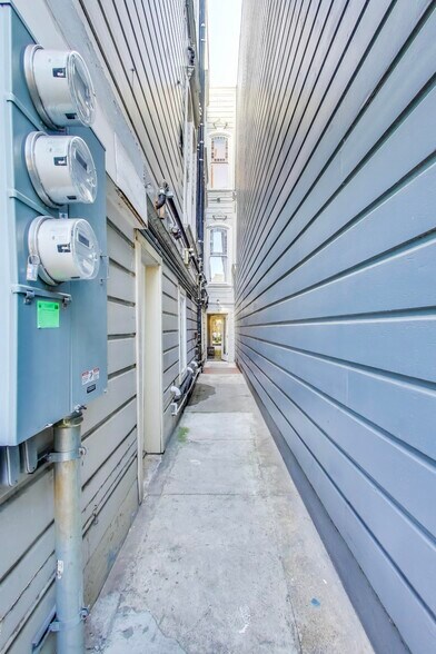 More Photos Of 751 Capp st, San Francisco Apartments For Sale