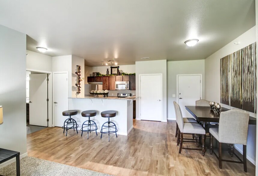 More Photos Of 1220-1250 27th Ave NW, Minot Apartments For Sale