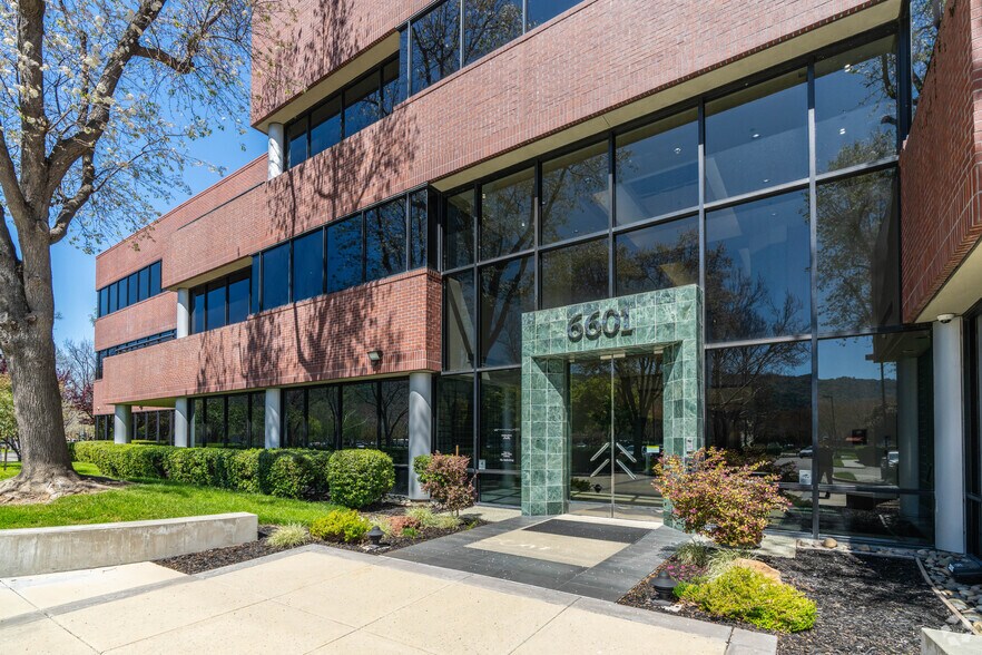 More Photos Of 6601 Koll Center Pky, Pleasanton Office For Sale