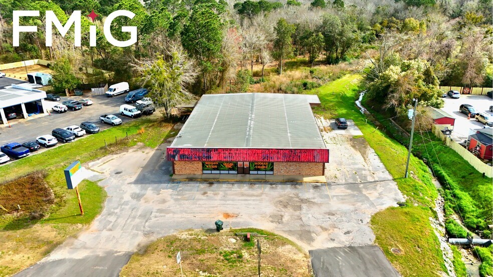 More Photos Of 6593 Caroline St, Milton Freestanding For Sale