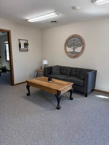 More Photos Of 304 Henriette Ave, Crivitz Office For Lease