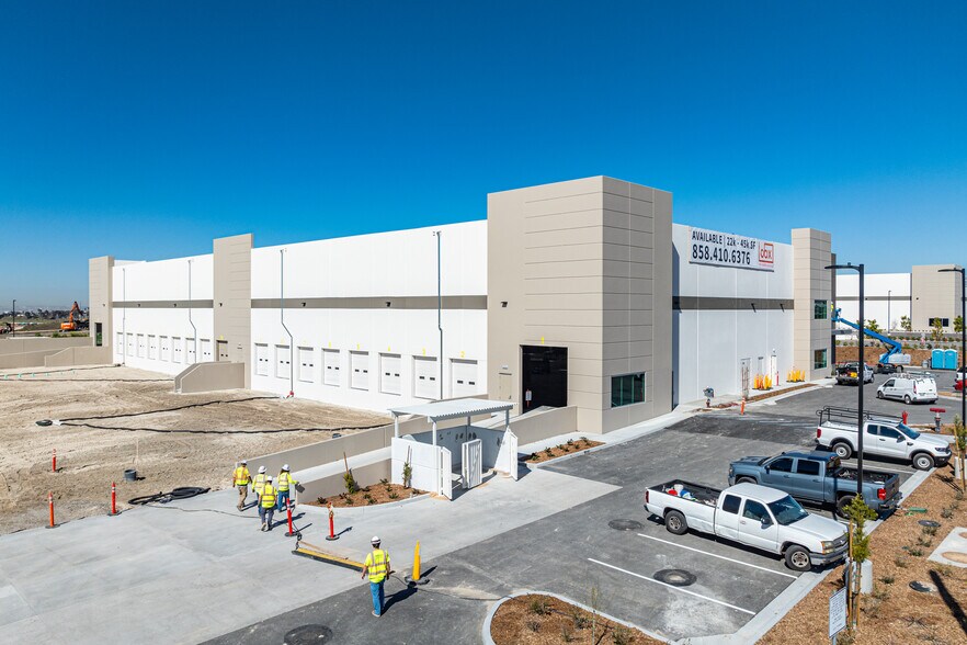 More Photos Of Paseo De La Fuente, San Diego Unknown For Lease