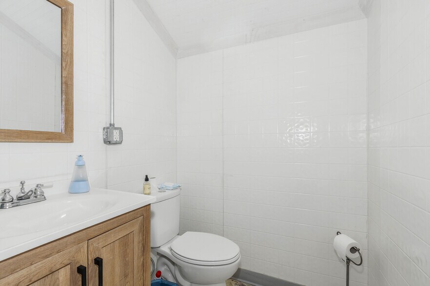 More Photos Of 1494 Washington Rd, Thomson General Retail For Sale