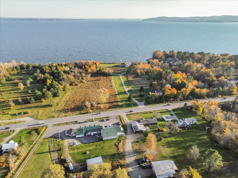 More Photos Of 357 W Main St, Searsport Freestanding For Sale