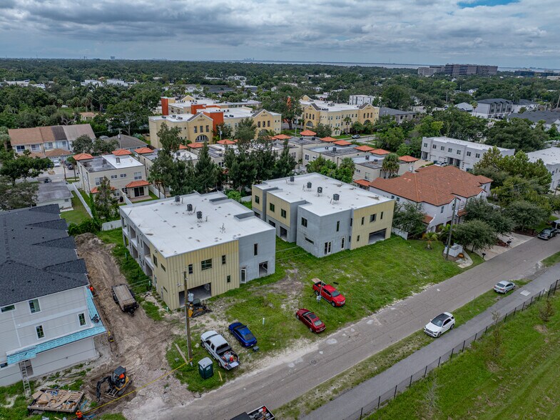 More Photos Of 4210 W Carmen St, Tampa Apartments For Sale