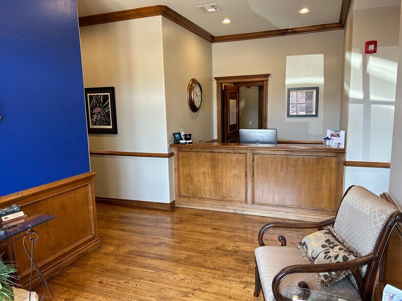 More Photos Of 1000 NW 139th Street Pky, Oklahoma City Office For Lease