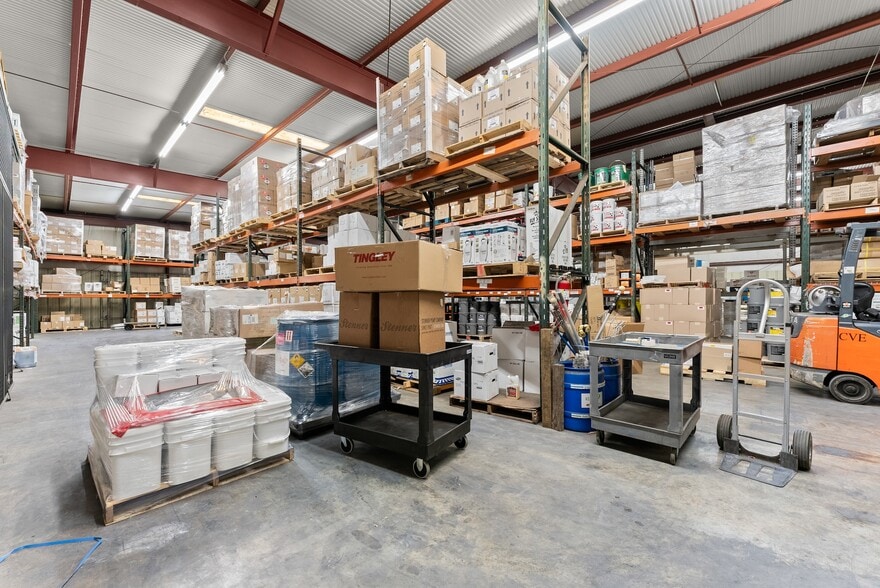 More Photos Of 636 Industrial Blvd, Gainesville Warehouse For Sale