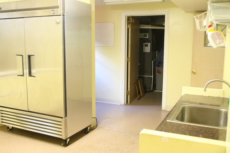 More Photos Of 10909 Chippewa Rd, Brecksville Religious Facility For Sale