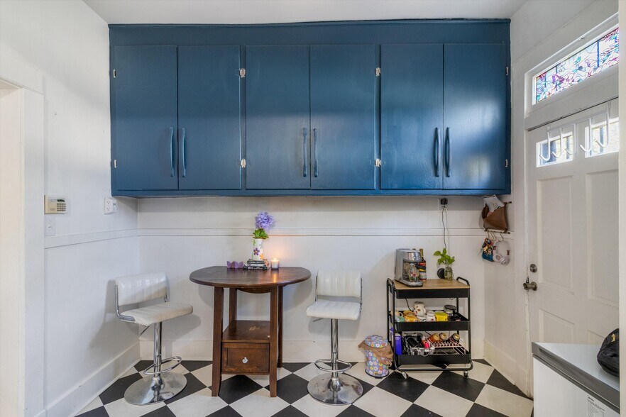 More Photos Of 2282 Central Ave, Memphis Loft Creative Space For Sale