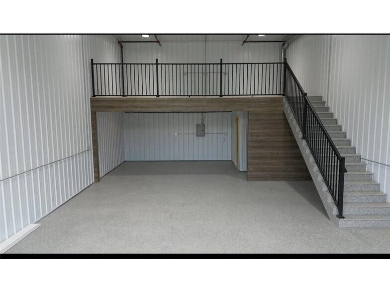 More Photos Of 3935 White Bear Pky, White Bear Lake Warehouse For Sale