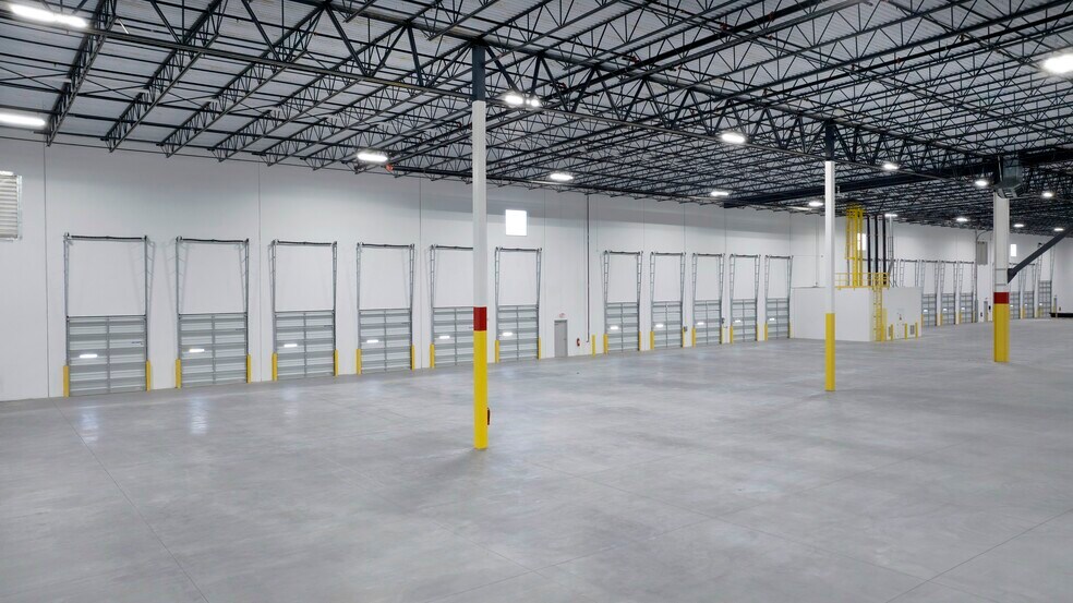 More Photos Of 8748 Mount Holly Rd, Charlotte Distribution For Lease