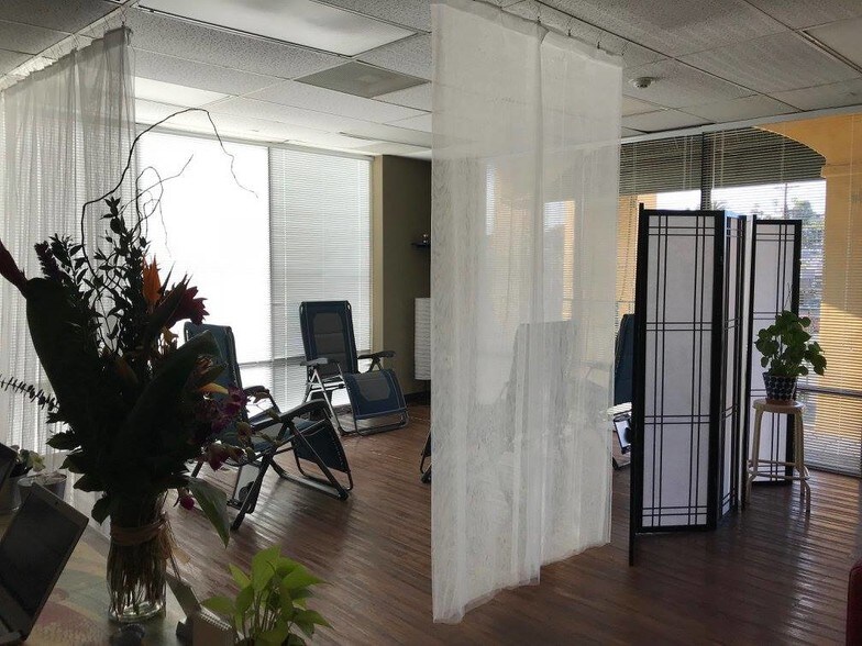 More Photos Of 3500 Overland Ave, Los Angeles General Retail For Lease