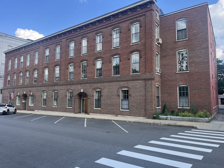 Primary Photo Of 7-19 Capitol St, Concord Office For Lease