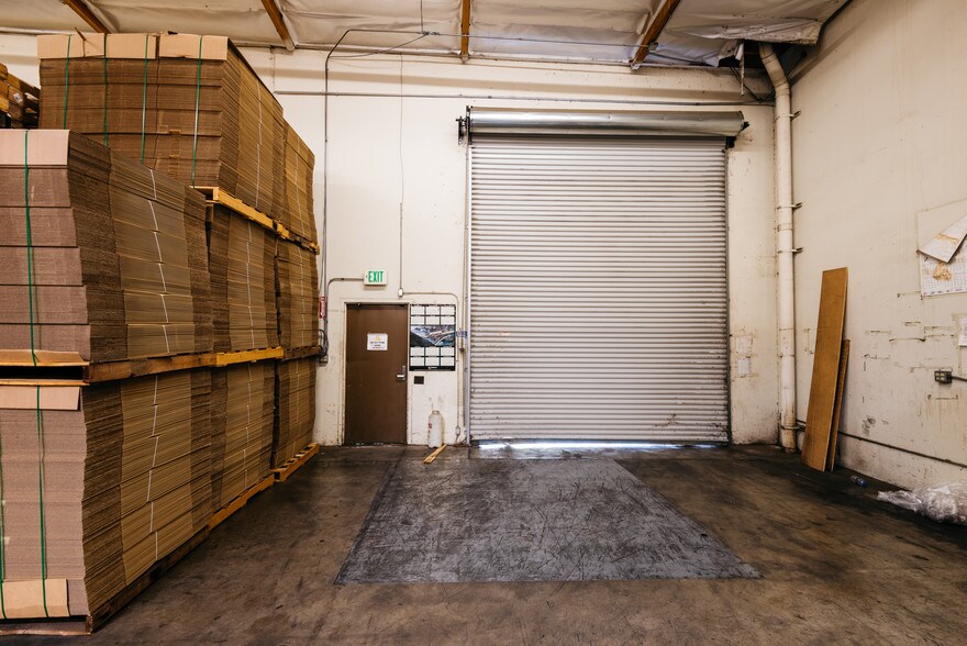 More Photos Of 725 Via Alondra, Camarillo Warehouse For Lease
