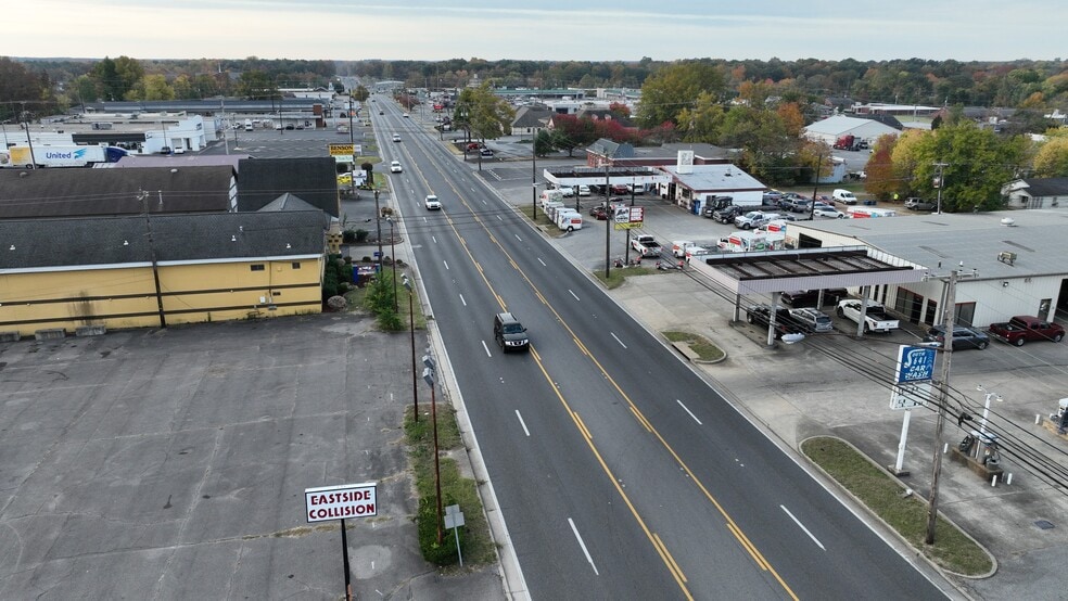More Photos Of 512 S 12th St, Murray Freestanding For Sale