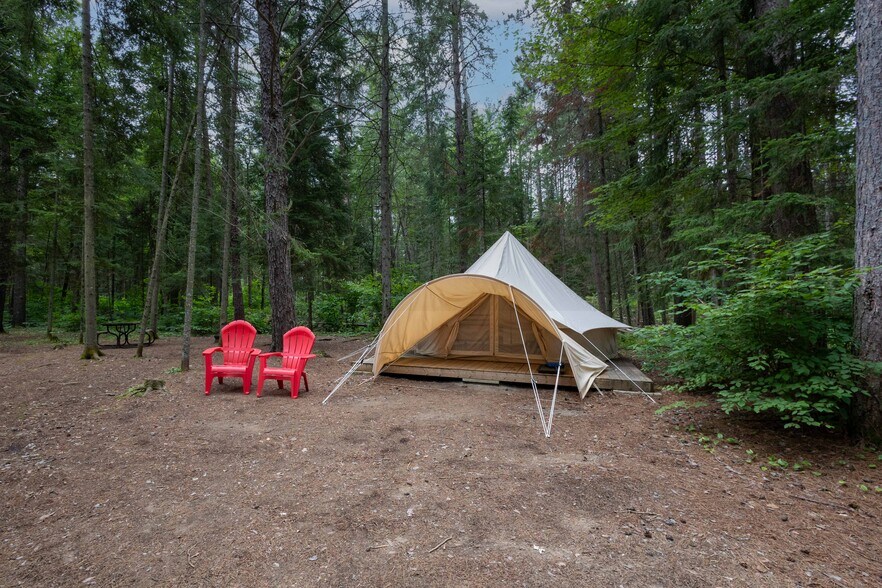 More Photos Of 2883 HWY-60, Dwight Trailer Camper Park For Sale