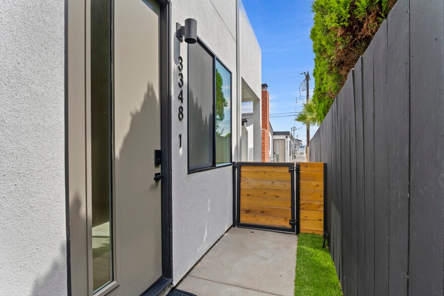 More Photos Of 3346 Lockwood Dr, San Diego Apartments For Sale