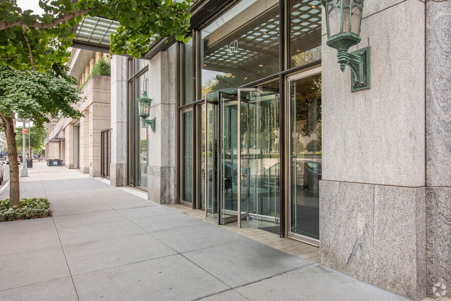 More Photos Of 51 Amsterdam Ave, New York Apartments For Lease