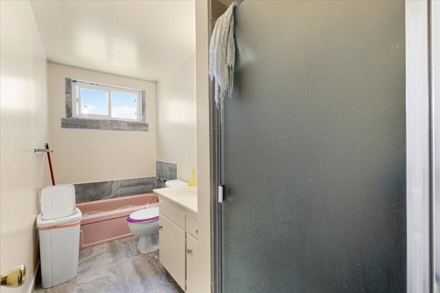 More Photos Of 236 Haas Ave, San Leandro Apartments For Sale