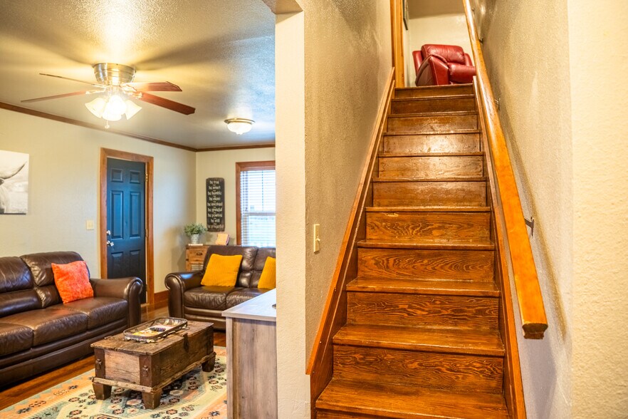 More Photos Of 1002 Old 66 Rd, Hydro Land For Sale