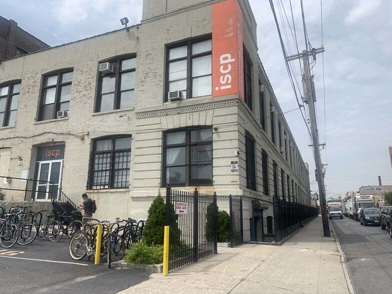 More Photos Of 1027 Grand St, Brooklyn Office For Sale