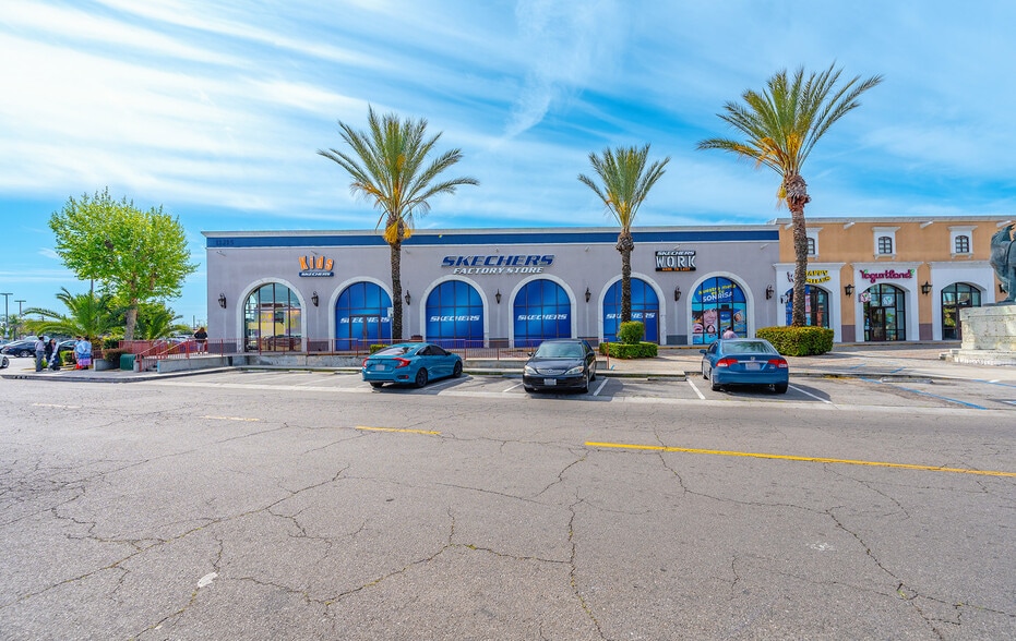 More Photos Of 11215-11389 Long Beach Blvd, Lynwood Unknown For Lease