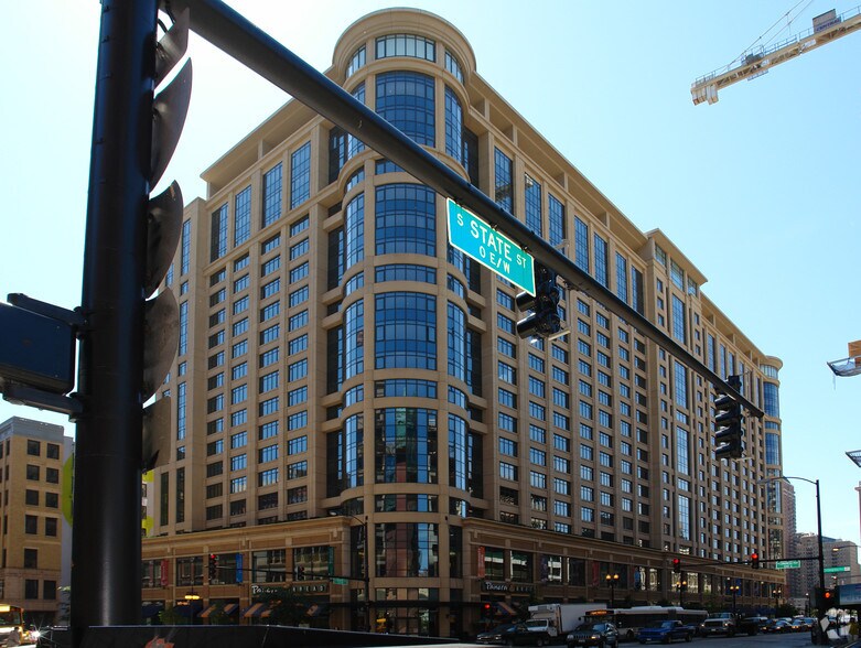 More Photos Of 525 S State St, Chicago Apartments For Lease