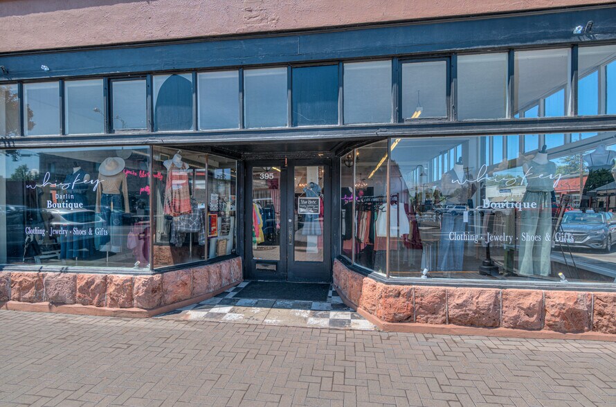More Photos Of 395 N Main St, Prineville Storefront Retail Residential For Sale