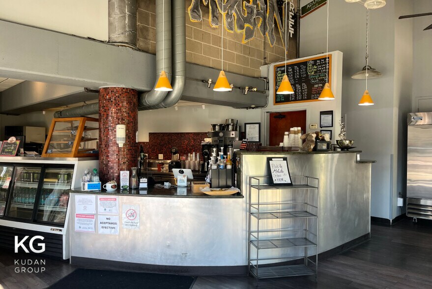 More Photos Of 111 S Morgan St, Chicago Apartments For Lease