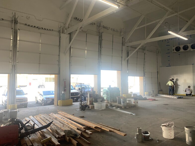 More Photos Of 1937-2035 E Vernon Ave, Vernon Refrigeration Cold Storage For Lease