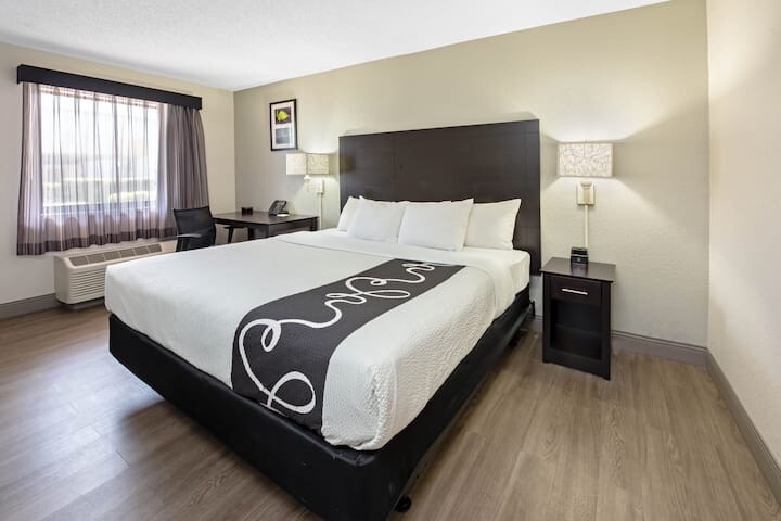 More Photos Of 5981 Okeechobee Blvd, West Palm Beach Hotel For Sale