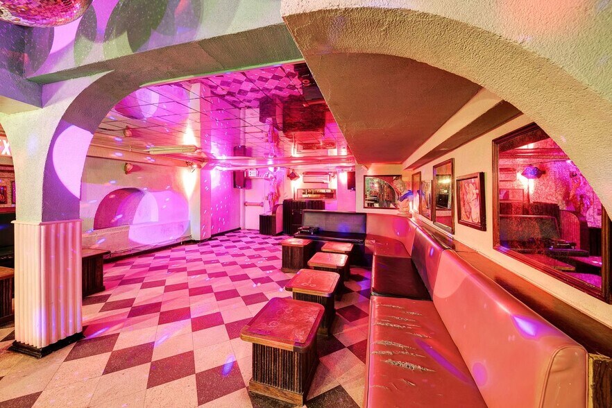 More Photos Of 152 Ludlow St, New York Apartments For Lease