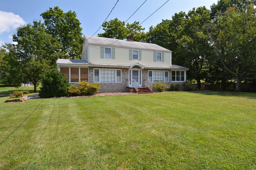 More Photos Of 470 Route 22 West, White House Station Auto Repair For Sale
