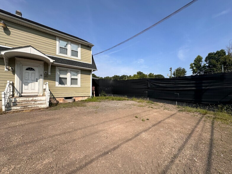 More Photos Of 6924 Fort Smallwood Rd, Baltimore Land For Lease