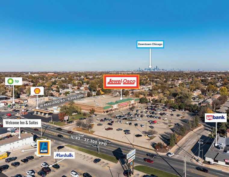 More Photos Of 7122 40th St, Berwyn Supermarket For Sale