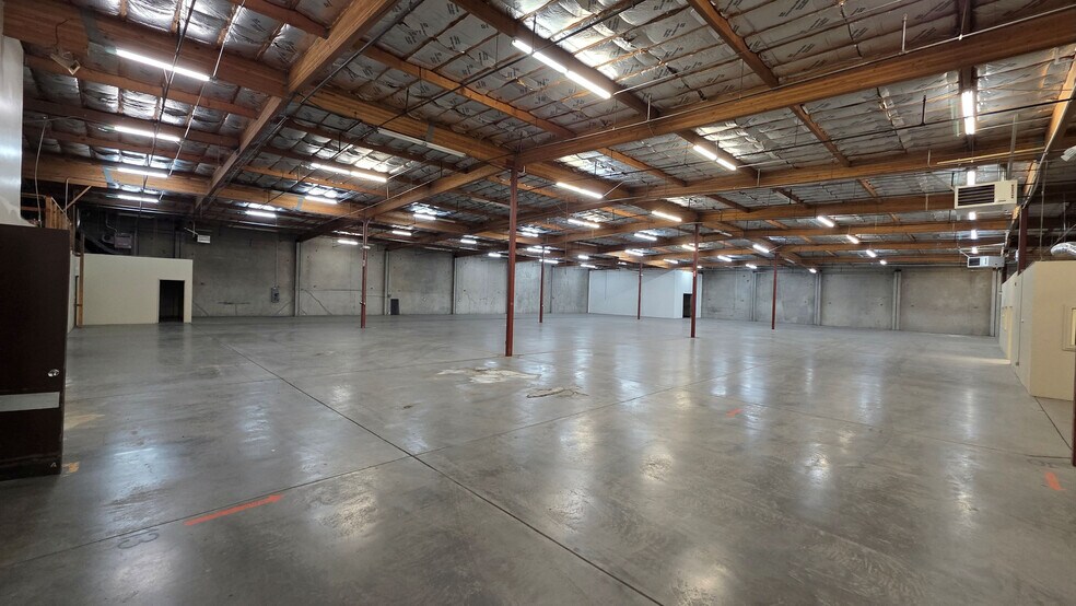 More Photos Of 105 E Parr Blvd, Reno Warehouse For Lease