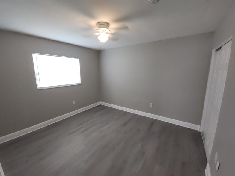 More Photos Of , Bradenton Multifamily For Sale