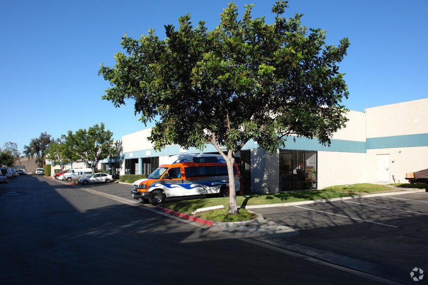 More Photos Of 919 Calle Amanecer, San Clemente Showroom For Lease