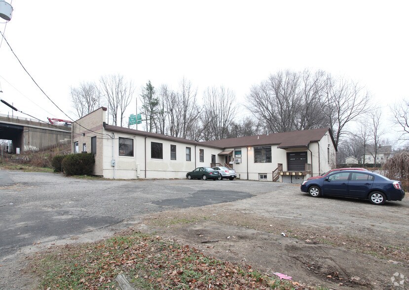 More Photos Of 671 Naugatuck Ave, Milford Warehouse For Sale