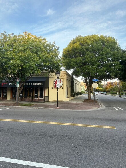 More Photos Of 1511-1517 Colley Ave, Norfolk Freestanding For Lease