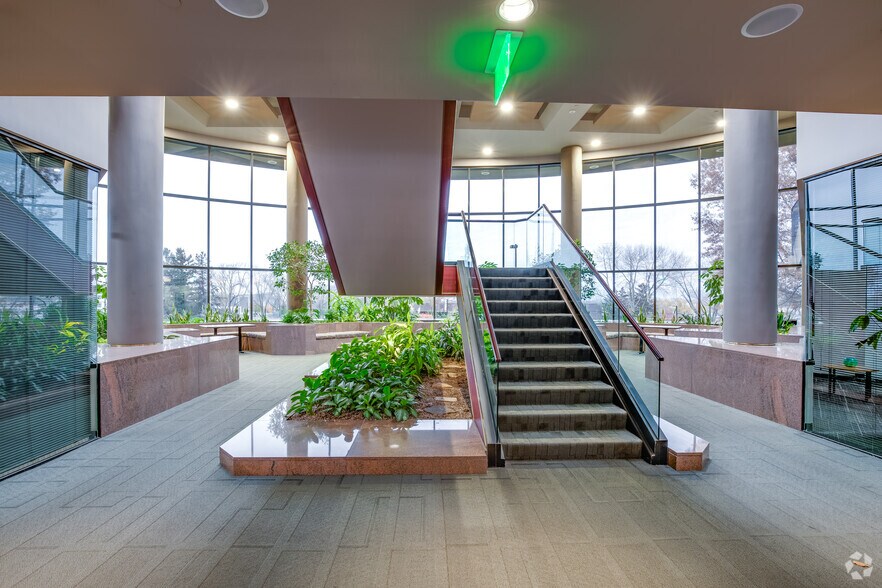 More Photos Of 1295 Northland Dr, Mendota Heights Medical For Lease