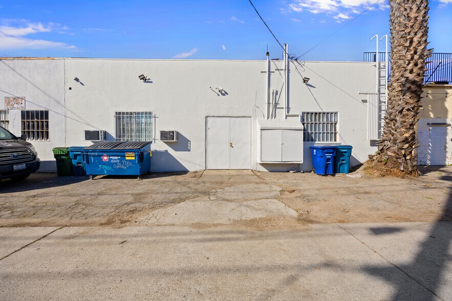 More Photos Of 13052 Hawthorne Blvd, Hawthorne General Retail For Lease